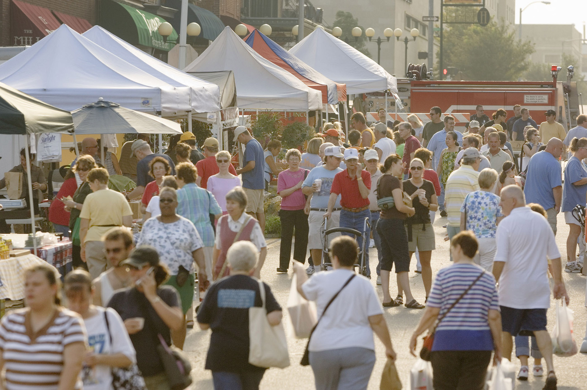 Farmers Market in the Haymarket District. | Rick Neibel / Nebraska Tourism