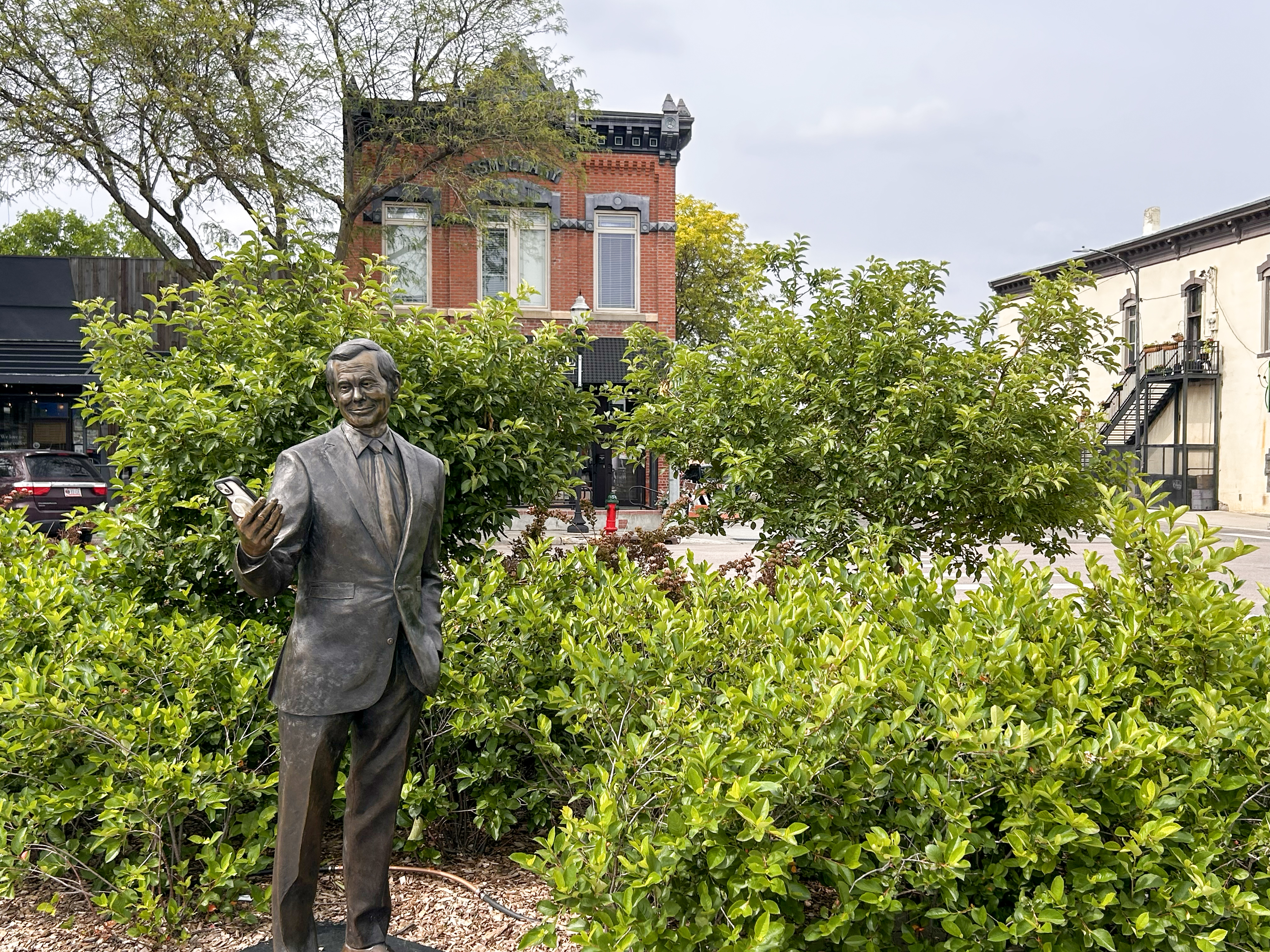 Johnny Carson Statue