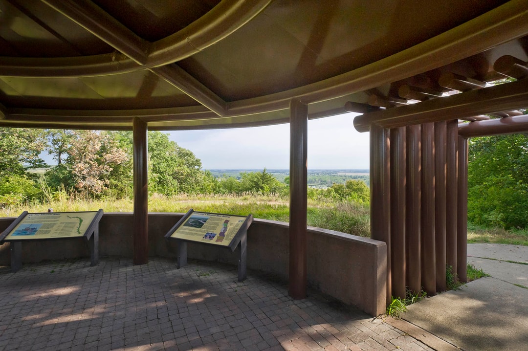 Inside the covered viewing area with displays at Blackbird Scenic Overlook