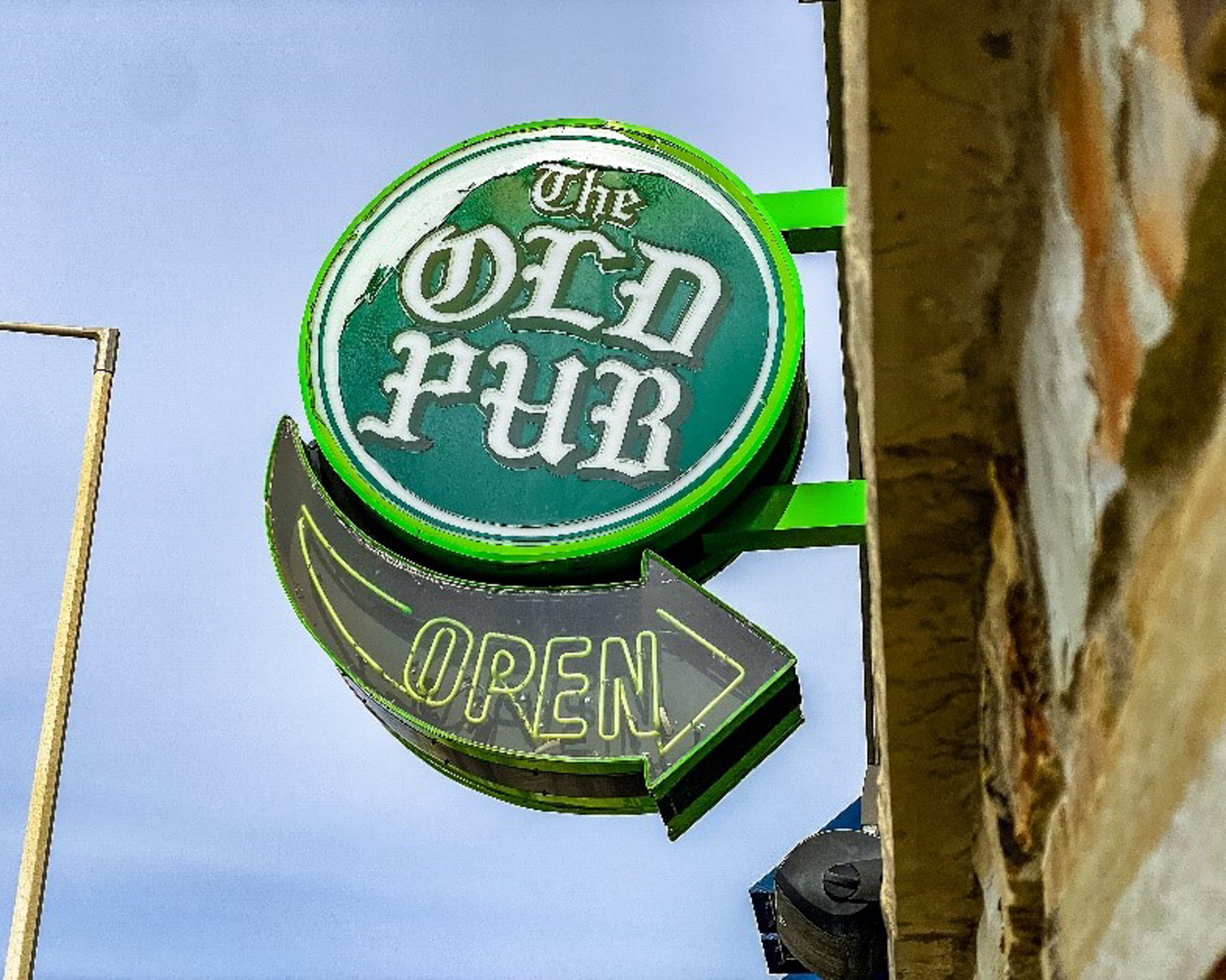 Exterior sign of The Old Pub in Lincoln, Nebraska